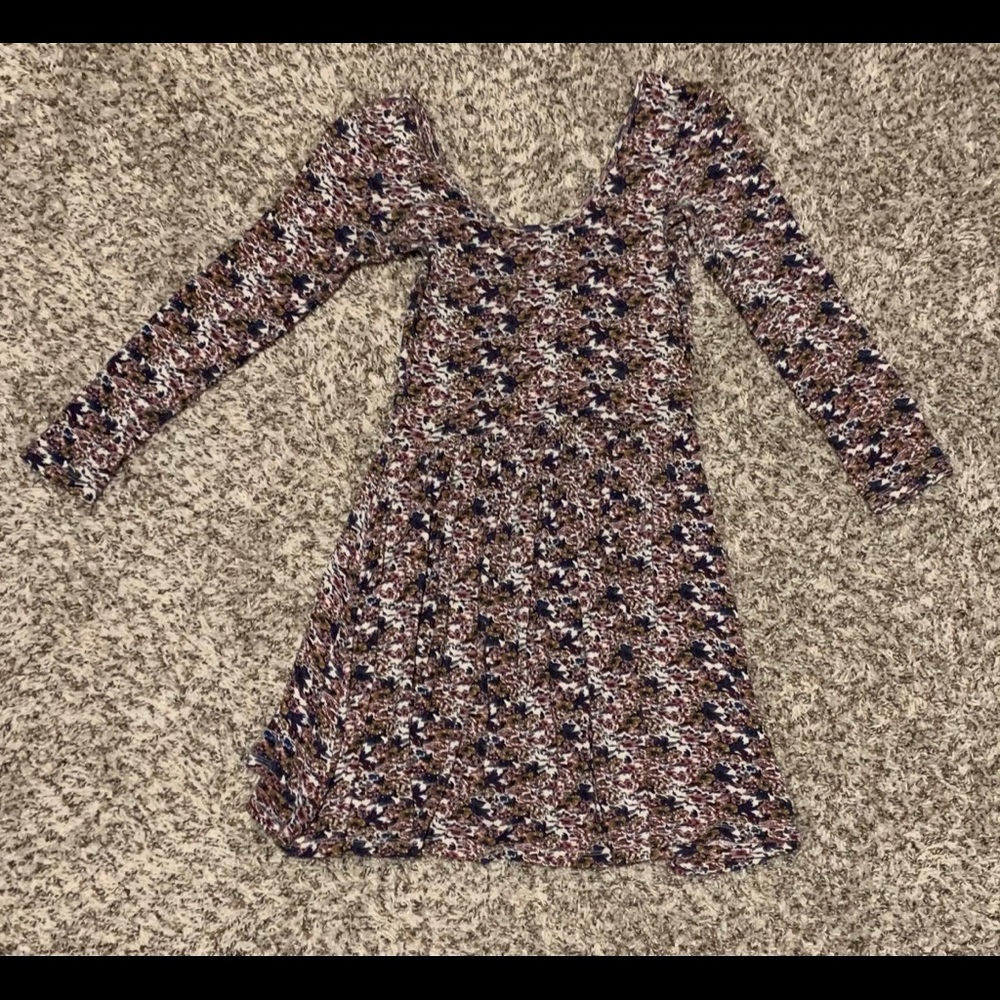 Dress - Picture 2 of 8